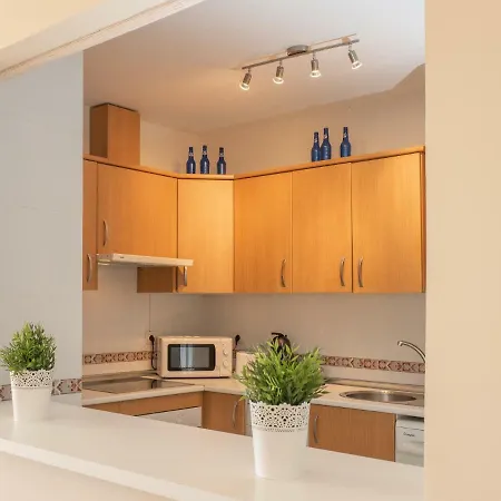 Apartment 2270-amazing New 2 Bedrooms With Furnished Terrace *